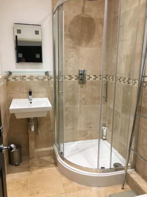 Princes Villa - Large Fully Self Contained Flat, 5 Minutes From The Sea Hastings Exterior foto
